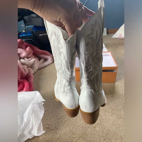 Brand New Bieosnli White Cowboy Cowgirl Boots Size 7 - Picture 6 of 9